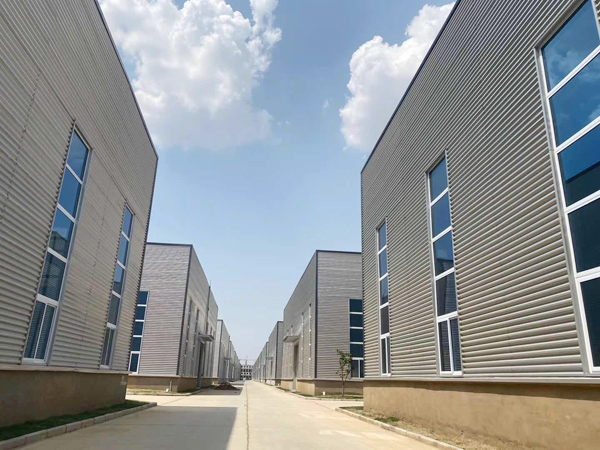 两跨预制轻钢结构快速搭建廉价钢结构仓库