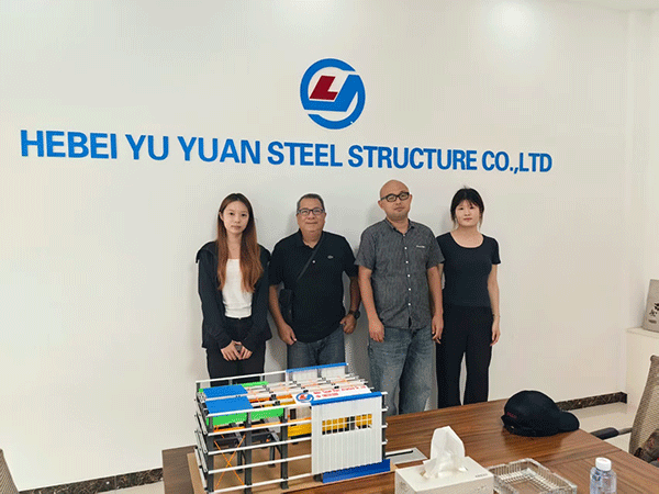 Honored to receive clients from the Philippines for factory audit.
